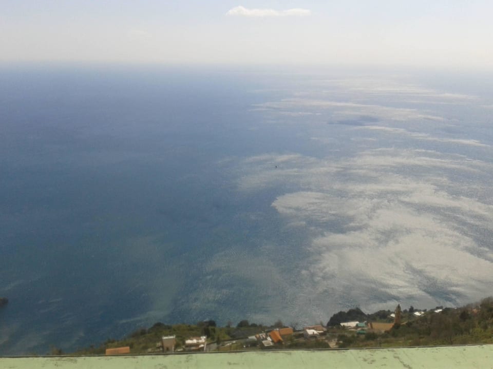 Ausblick auf Amalfiküste von Zimmerterrasse Grand Hotel Sant'Orsola