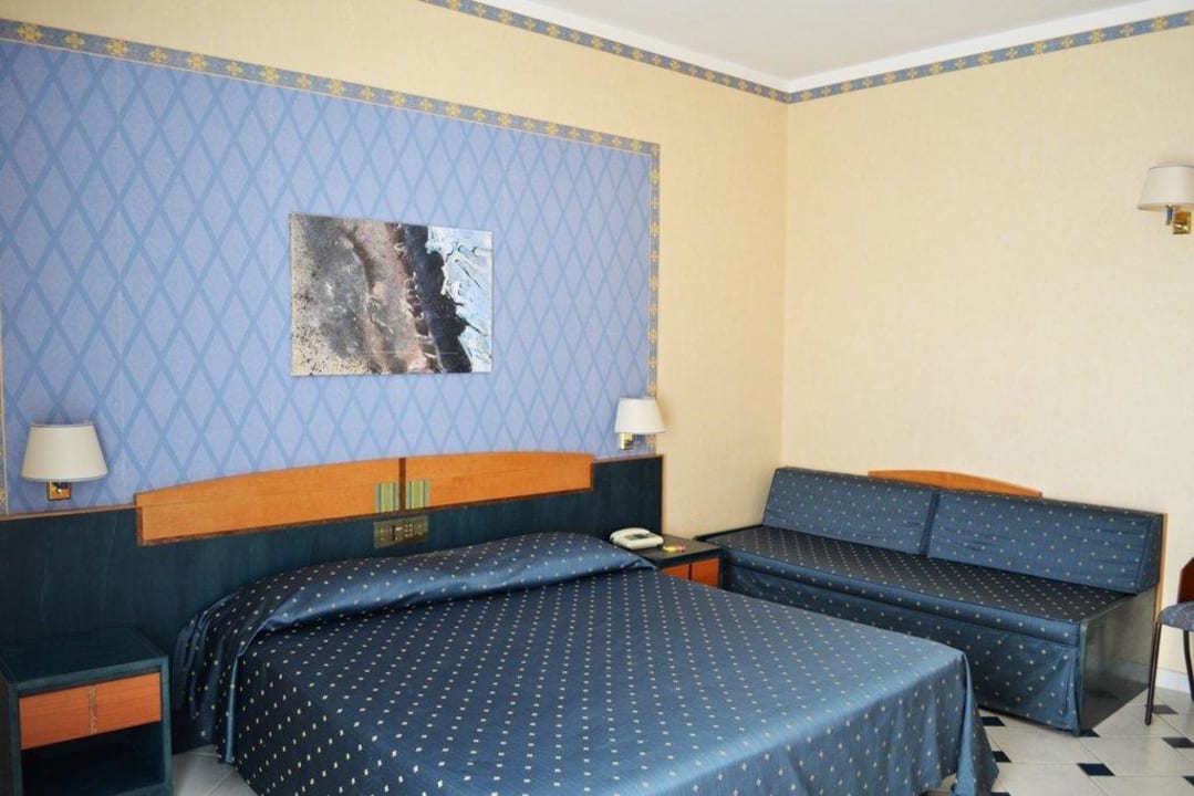 Camera Grand Hotel President