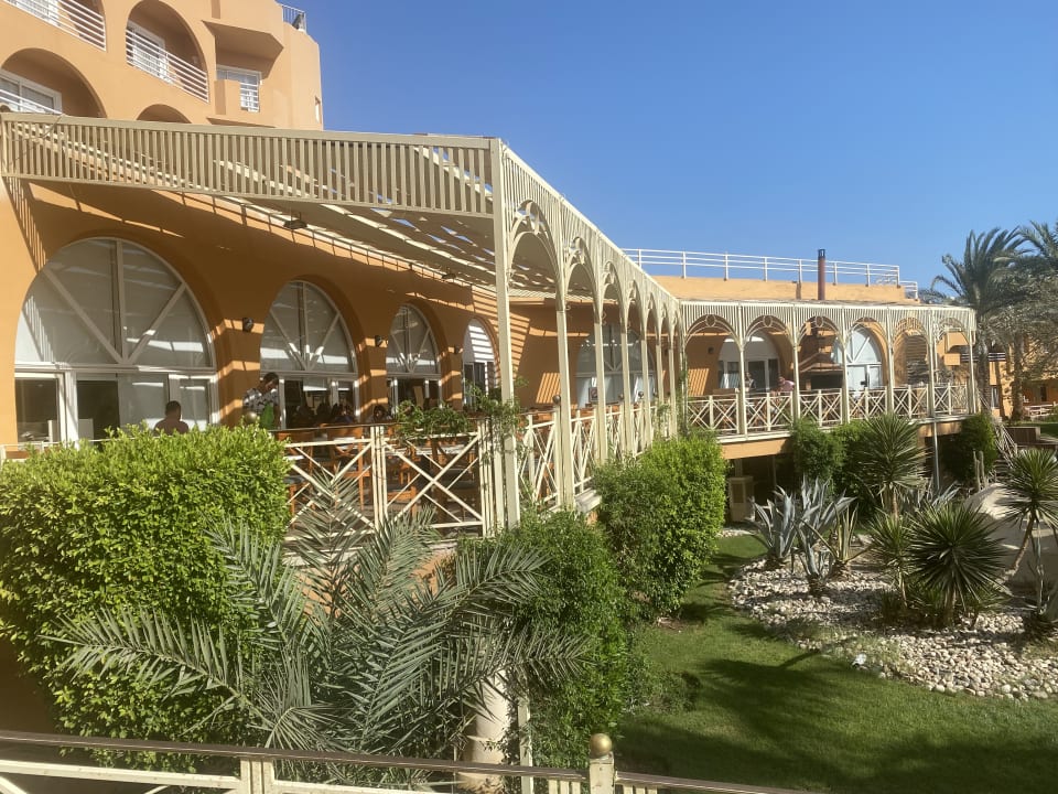 Gastro Golden Beach Resort
