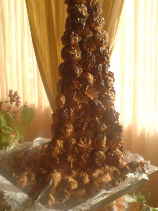 Buffet Moon Dreams Coral Beach