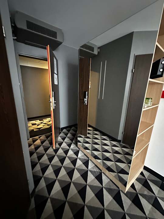 Zimmer Premier Inn Wien City Hauptbahnhof