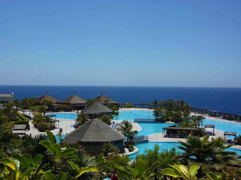 Pools und Meer in blau La Palma Princess