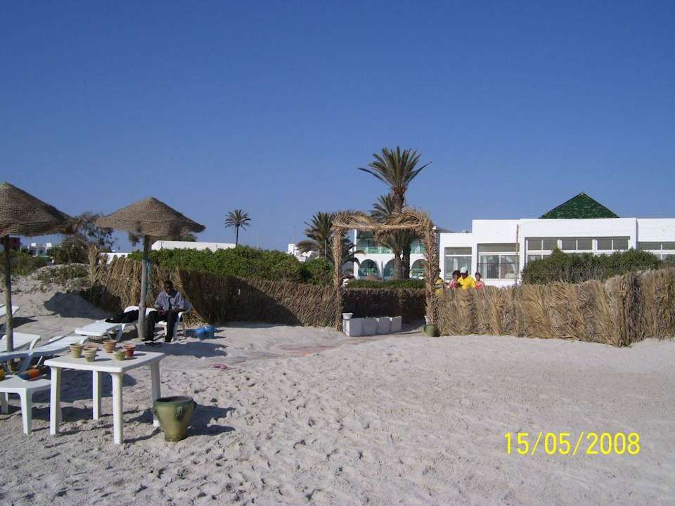 Strand mit Blick zum Hotel Hotel El Mouradi Cap Mahdia