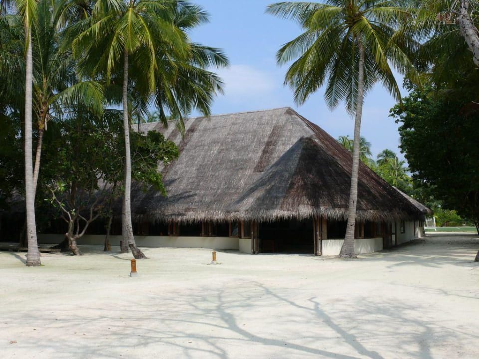 Außenansicht Rezeption Meeru Maldives Resort Island
