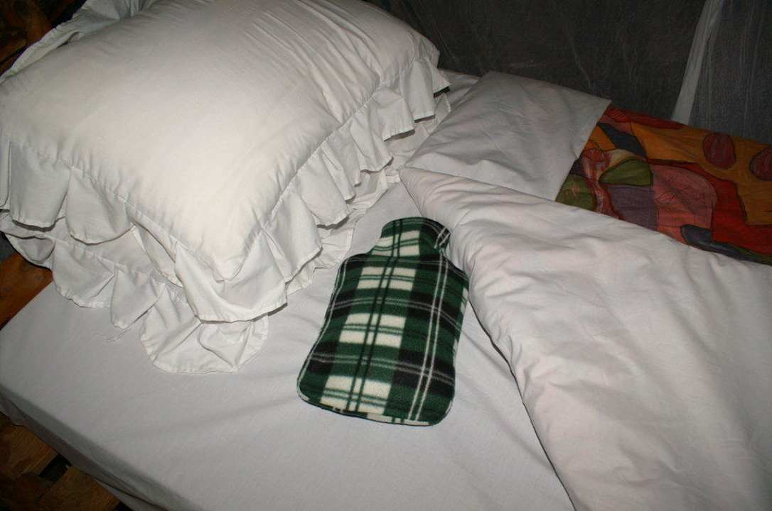 Bettflasche Lions Bluff Safari Camp