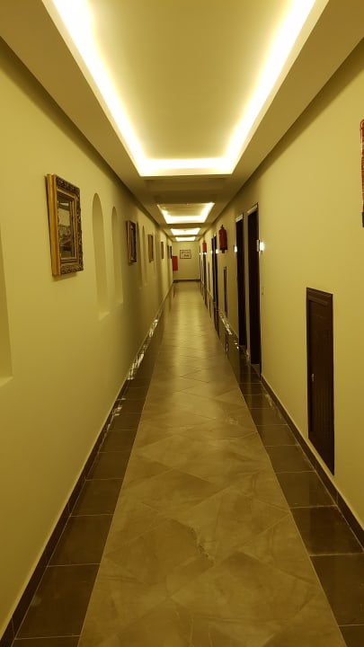 Spiegelblank Pickalbatros Alf Leila Wa Leila Resort - Neverland Hurghada