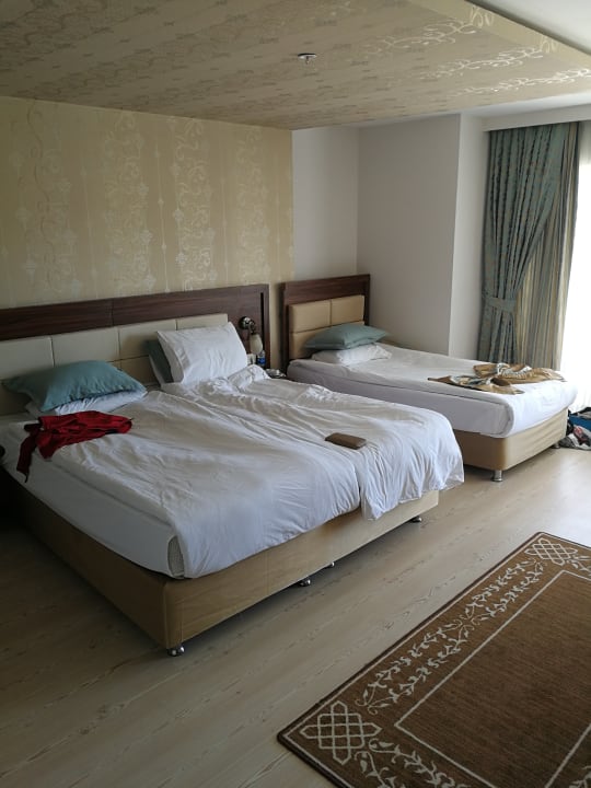 Zimmer Maya World Park Hotel