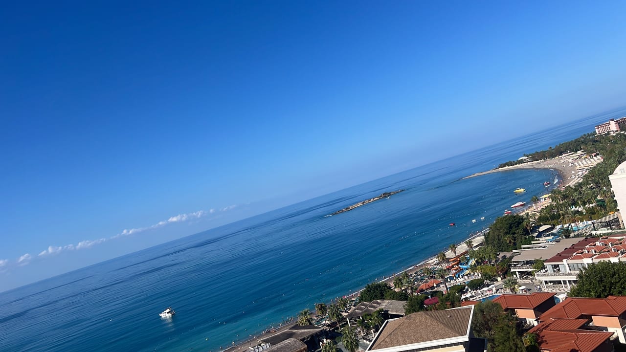 Ausblick Laguna Beach Alya Resort & Spa Hotel