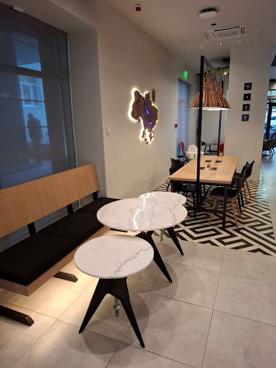 Lobby ibis Lviv Center