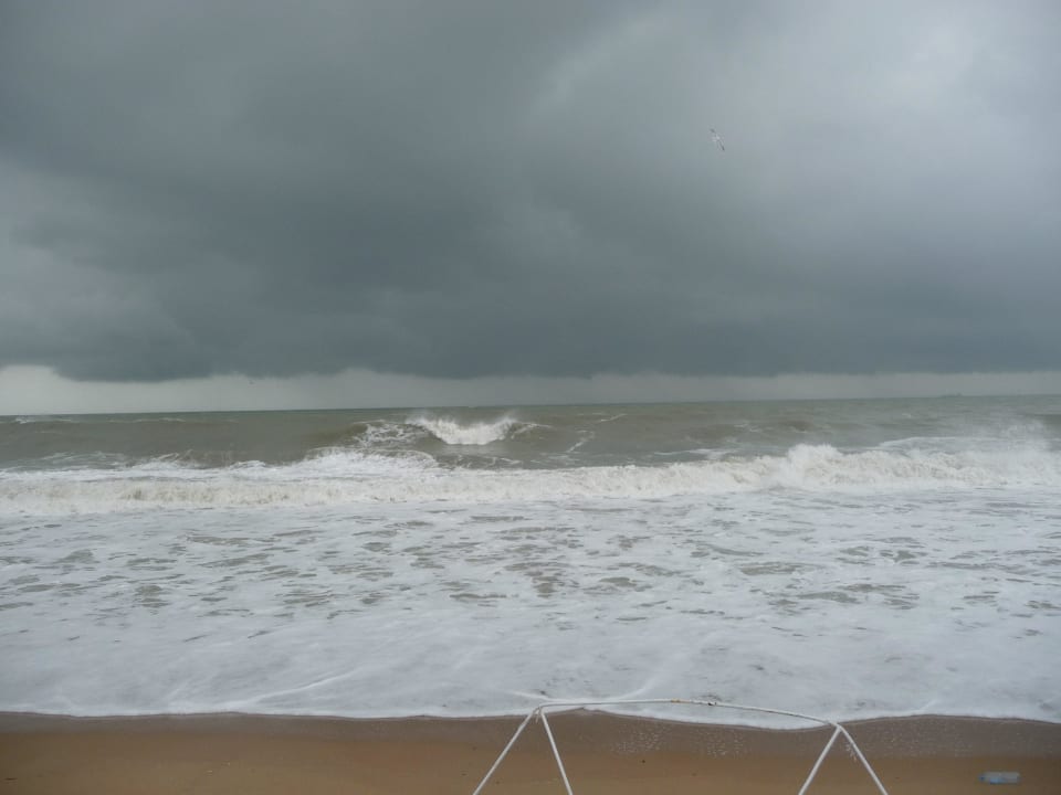 Strand bei stürmischem wetter Park Hotel Golden Beach