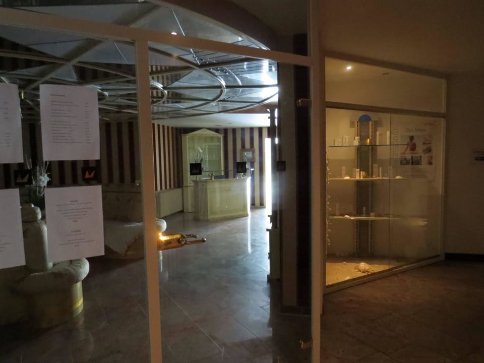 Eingang zum Wellnessbereich Hotel Lochmühle