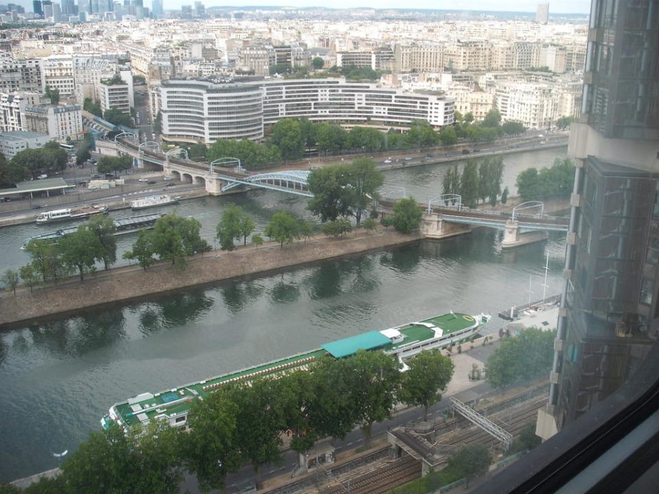 Gott wie hoch  Hotel Novotel Paris Tour Eiffel