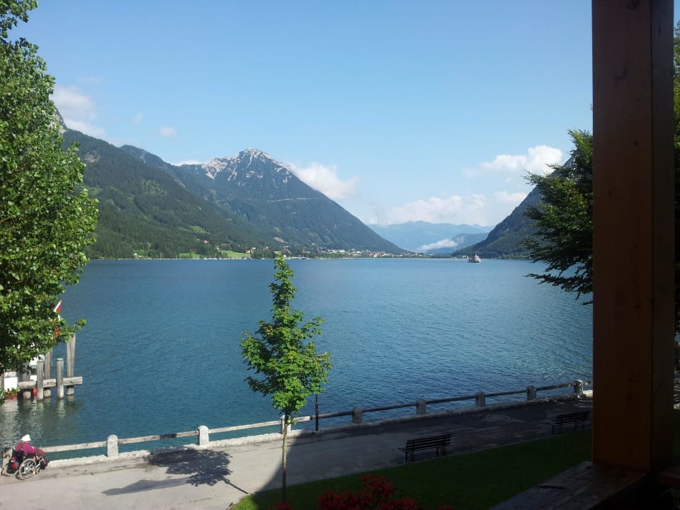 Ausblick Zimmer aja Fürstenhaus am Achensee