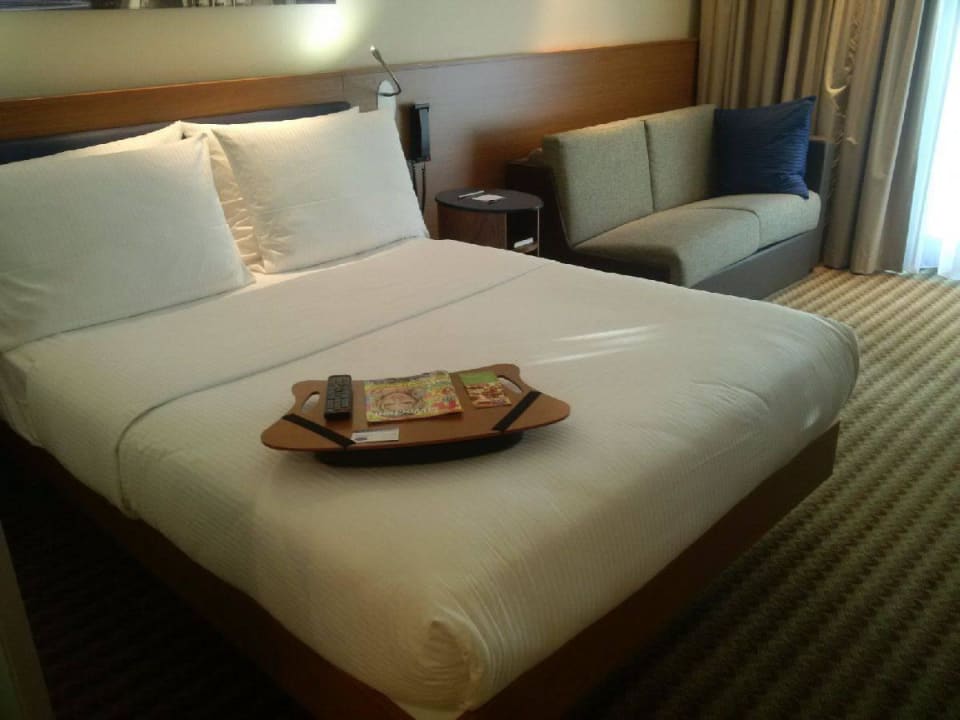 Bett Hampton by Hilton Berlin City West