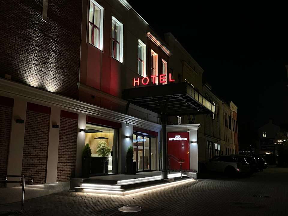 Außenansicht Hotel Metropolitan