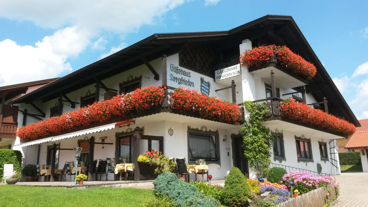 Außenansicht Gästehaus Bergfrieden