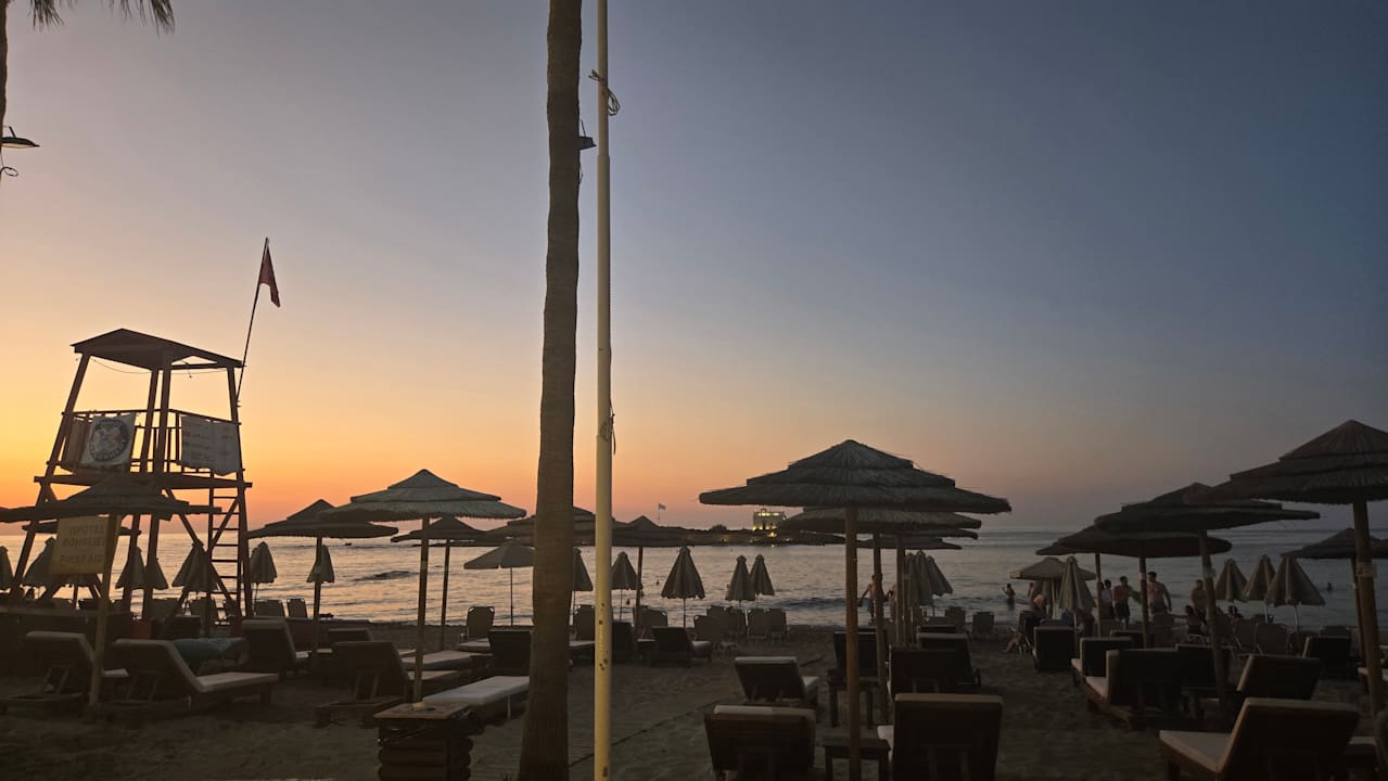 Strand High Beach Resort