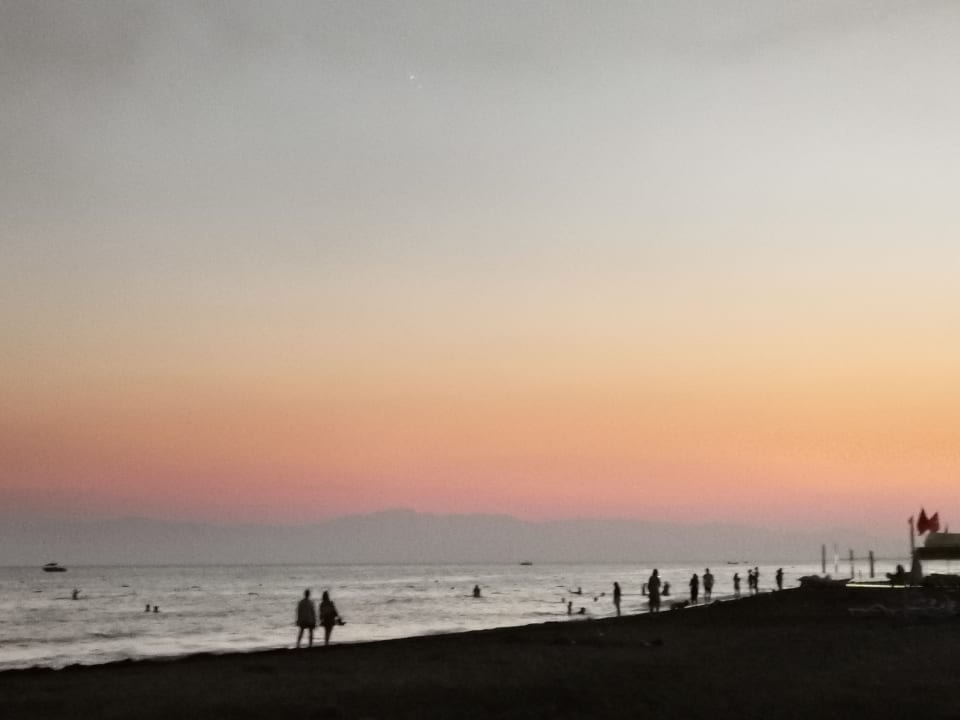 Strand Hotel Defne Garden