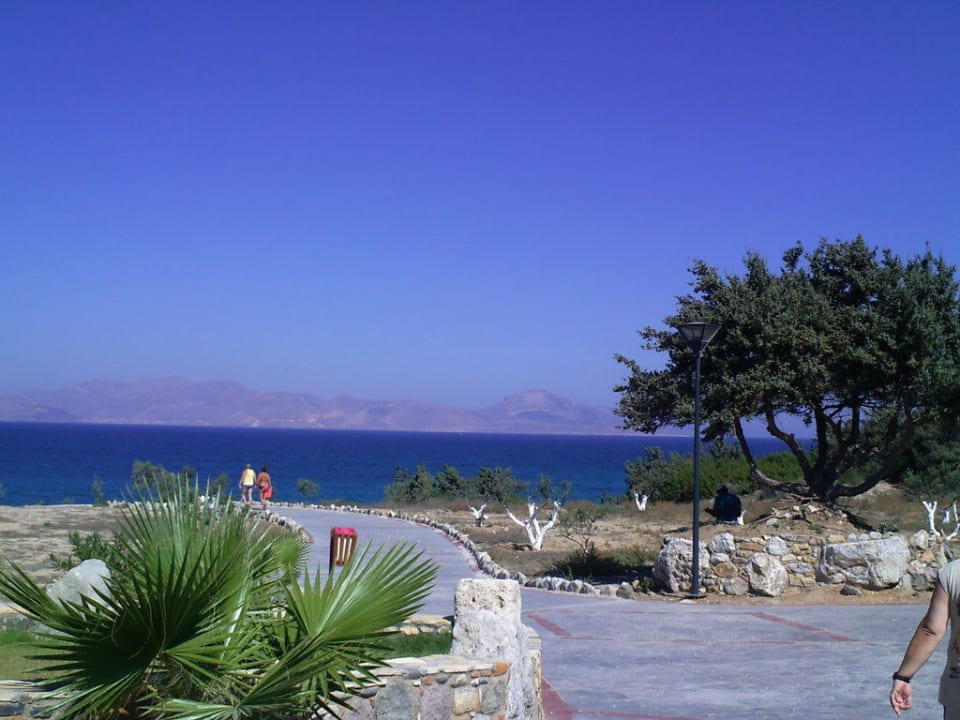 Noch ein Weg zum Meer Euro Village Achilleas Hotel
