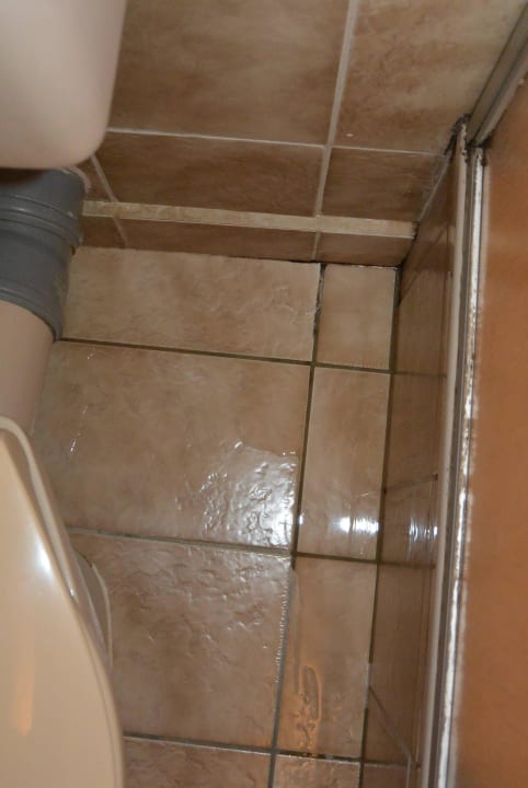 Dusche ist nicht dicht Hotel Bergland-Hof