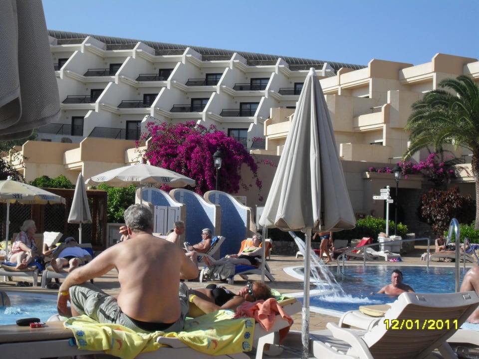 Blick zum Pool SBH Hotel Taro Beach