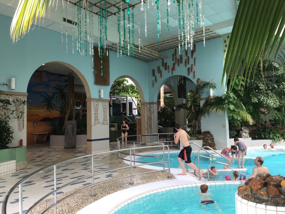 Pool Center Parcs Port Zélande