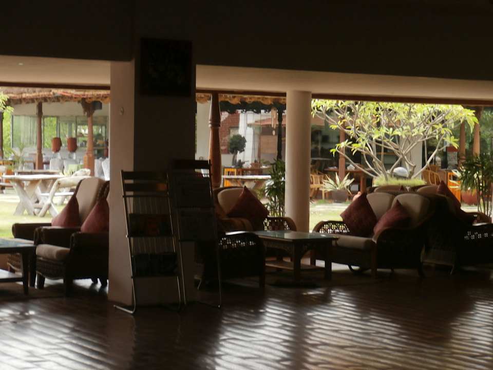 Lobby Chariot Beach Resort