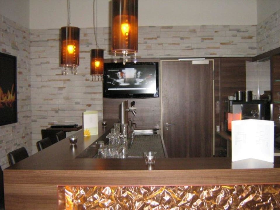 Bar neben der Rezeption H4 Hotel Münster City Centre