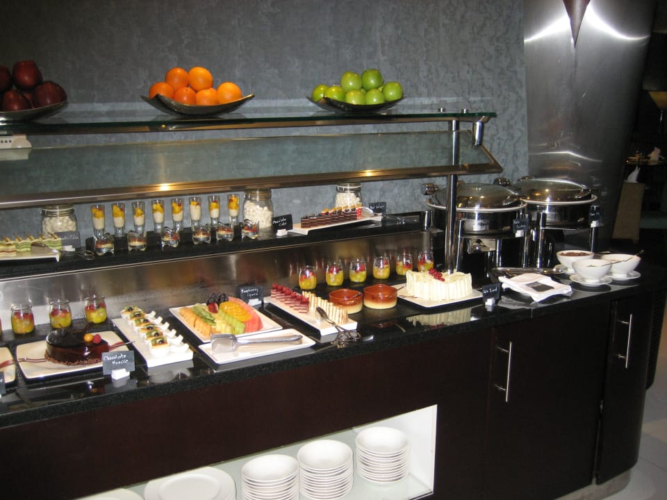 Gastro Rose Rayhaan by Rotana