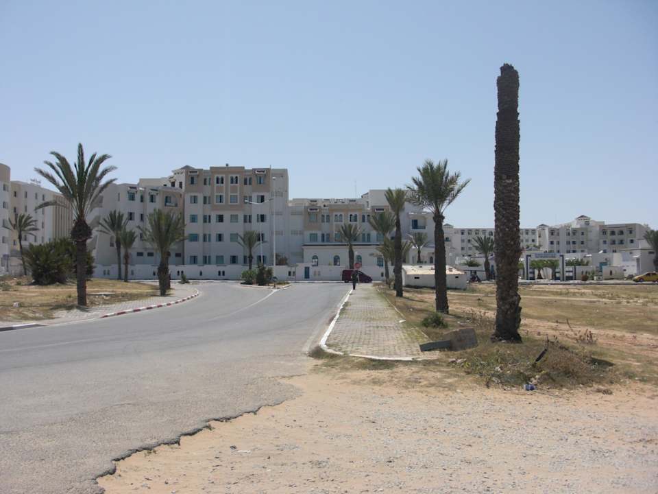 Straße nach Hotelanlage Hotel El Mouradi Cap Mahdia