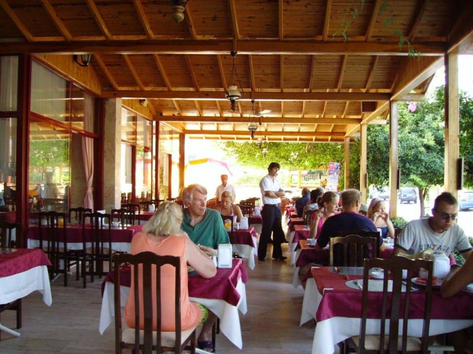 Frühstücksterrasse Hatipoglu Beach Hotel