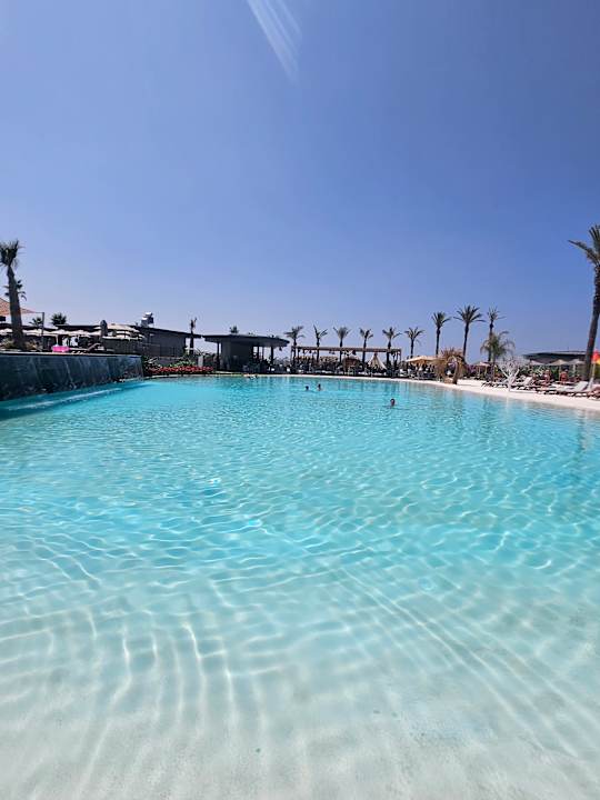 Pool Lago Hotel
