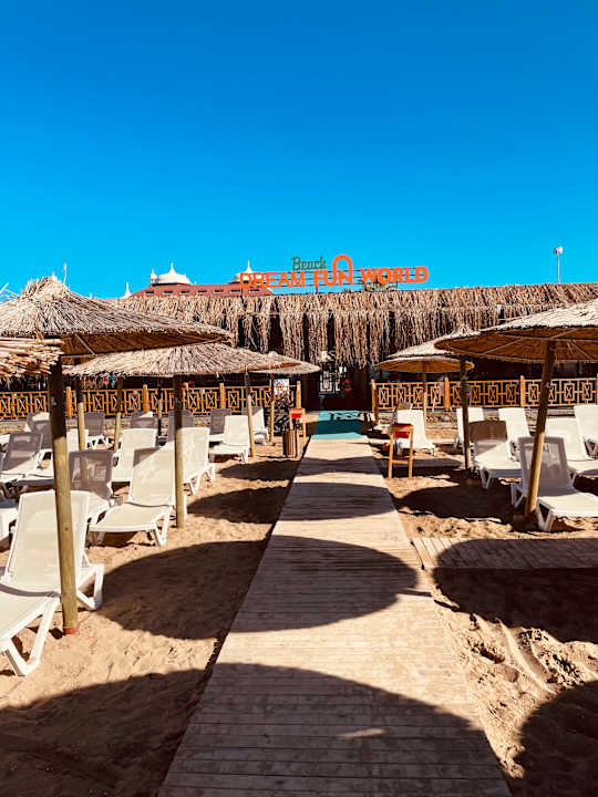 Strand Dream Fun World