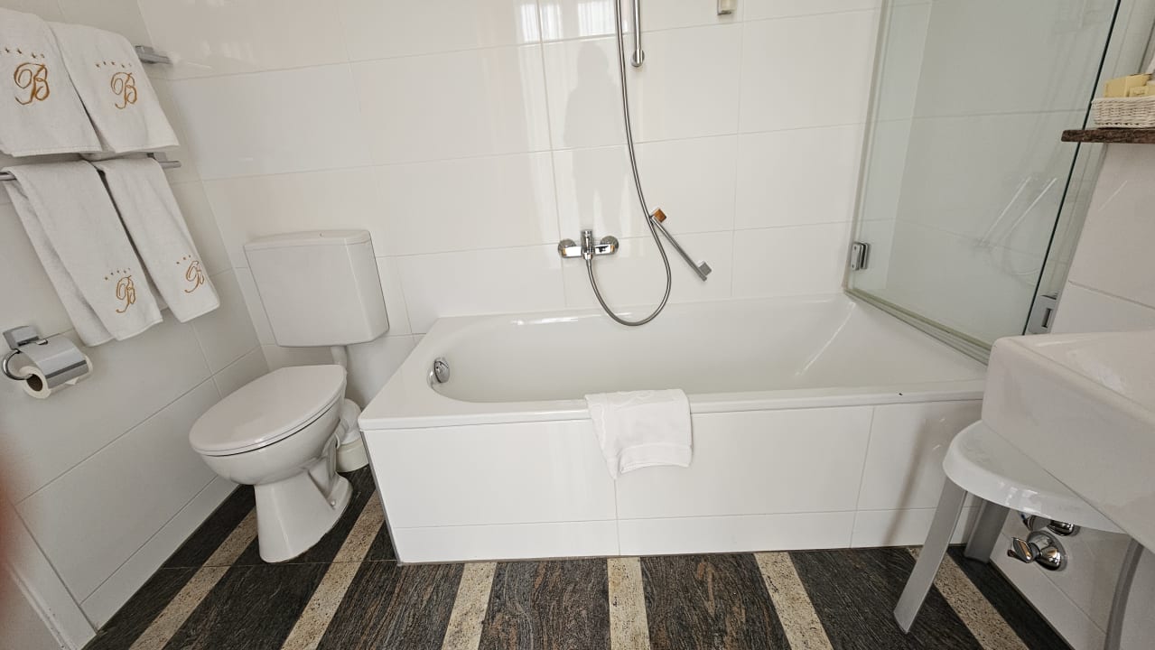 Zimmer Bellevue Rheinhotel