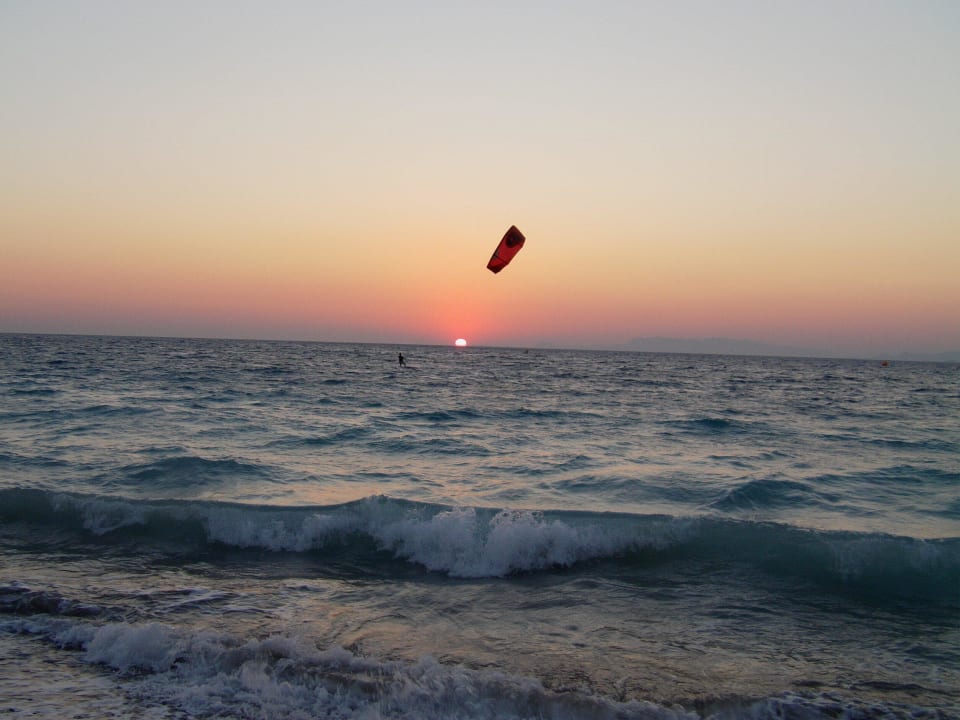 Zachód słońca przy Mareblue Sol Cosmopolitan Rhodes