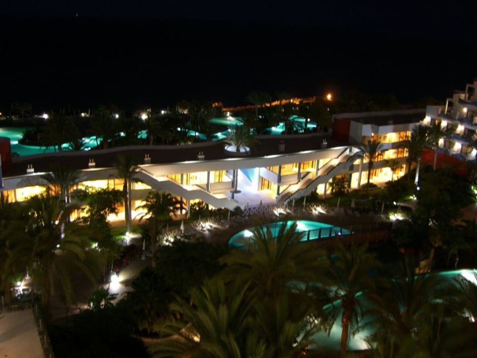 Hotel bei Nacht R2 Pajara Beach