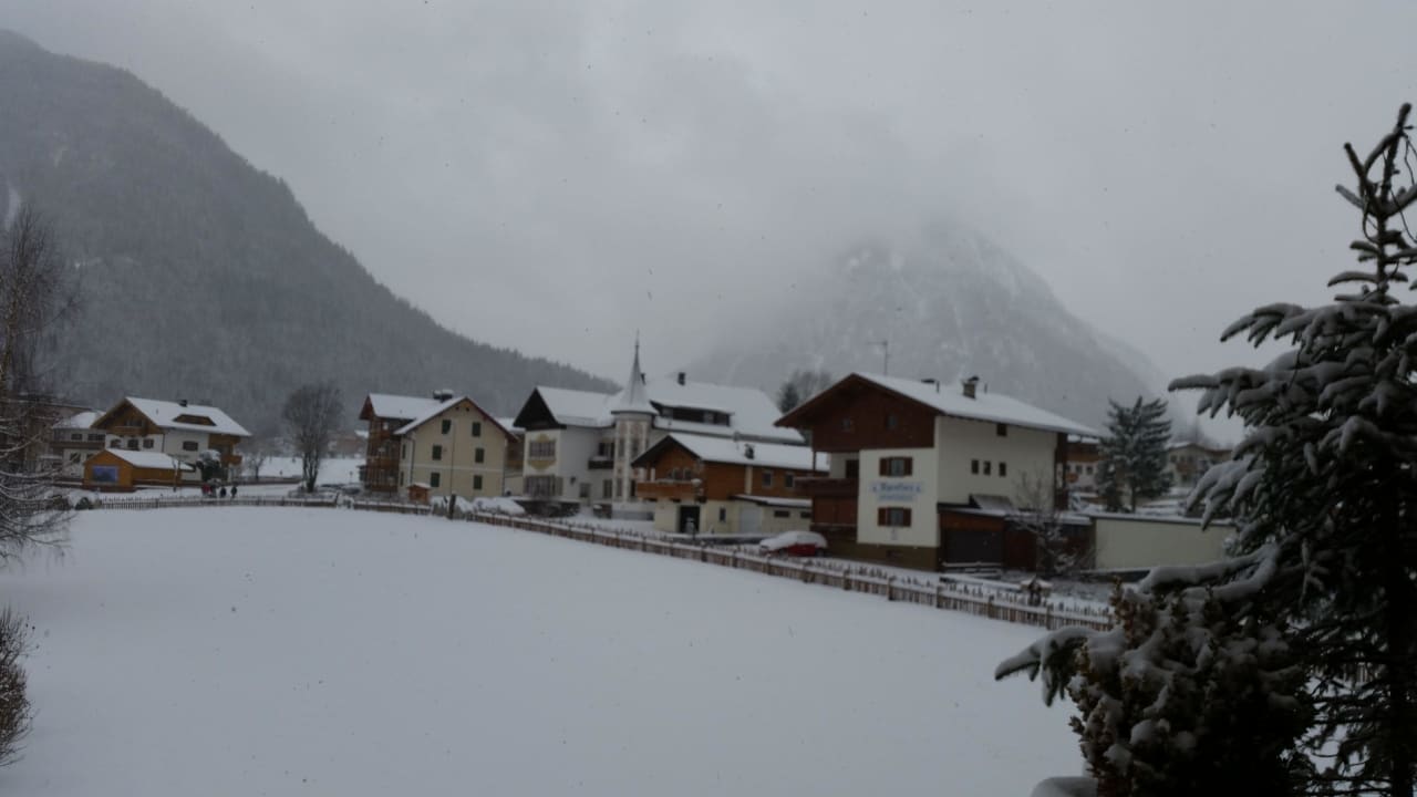 1. Schnee an Weihnachten  Verwöhnhotel Kristall
