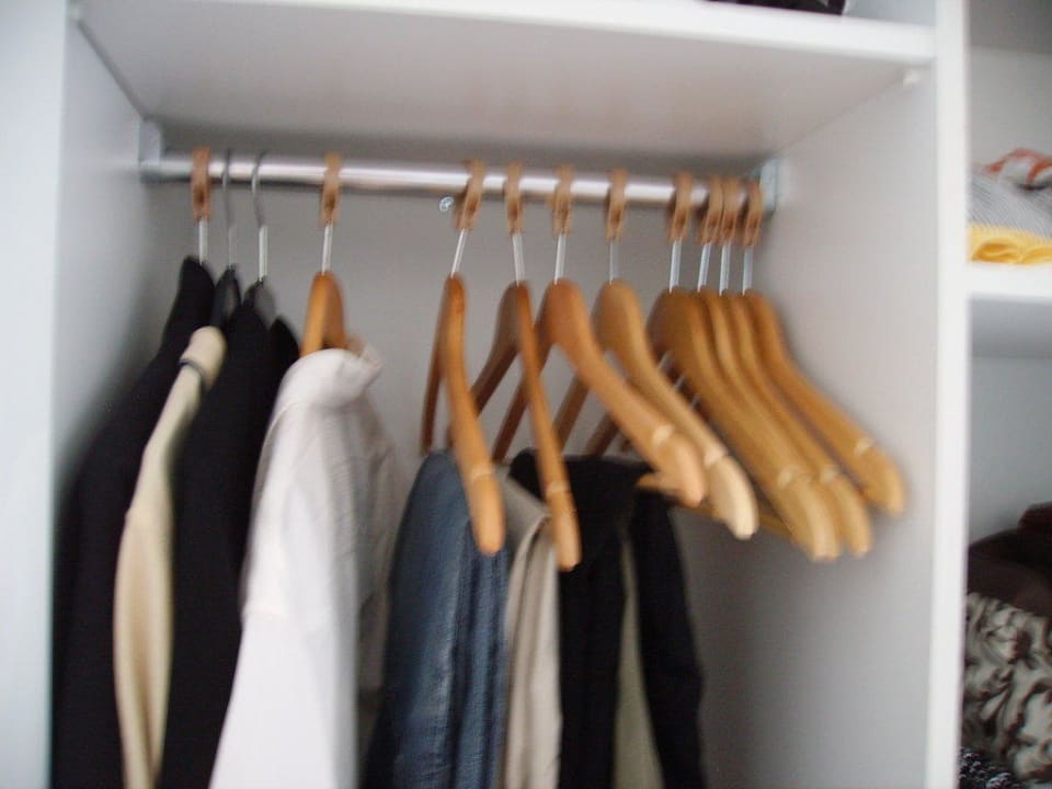 Innenleben des neuen Kleiderschranks Sunis Evren Beach Resort Hotel & Spa