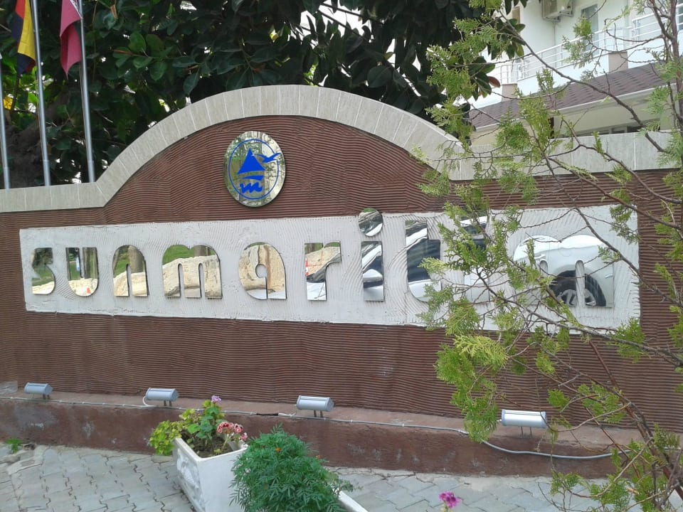 Eingang Ramira Beach Hotel