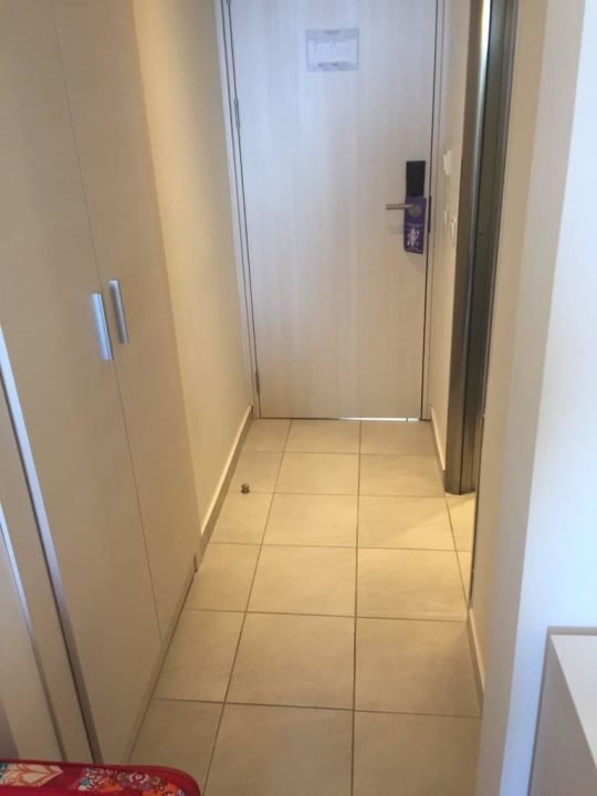 Kleiner Flur mit Schrank Rhodos Horizon Resort