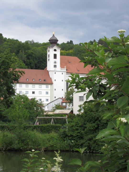 Außenansicht Gästehaus Abtei St. Walburg