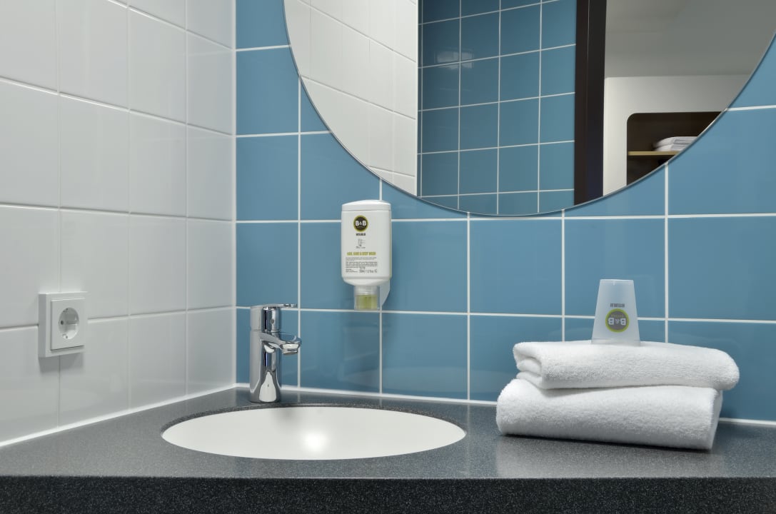 Zimmer B&B HOTEL Wuppertal City-Süd