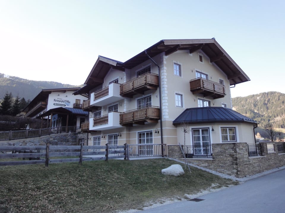 New wing / room with balcony Hotel Krimmlerfälle