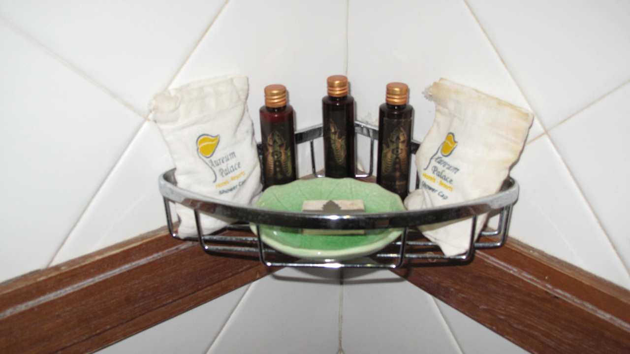 Badutensilien Hotel Aureum Palace Resort