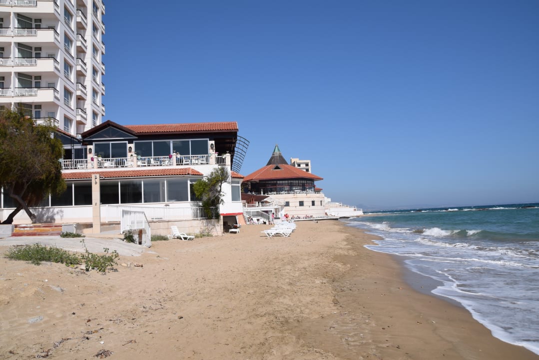 Strand Salamis Bay Conti Resort Hotel & Casino