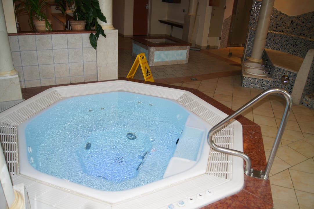 Wirlepool Hotel Regenbogenland Zum Kramerwirt