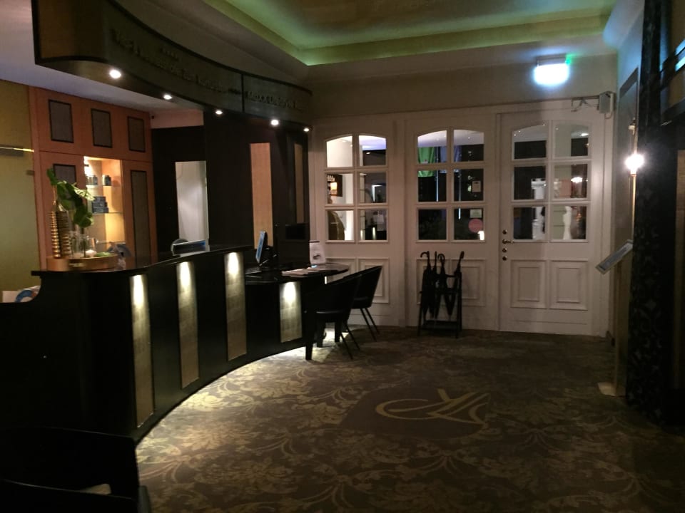 Rezeption / Eingangsbereich LIFESTYLE Resort Zum Kurfürsten