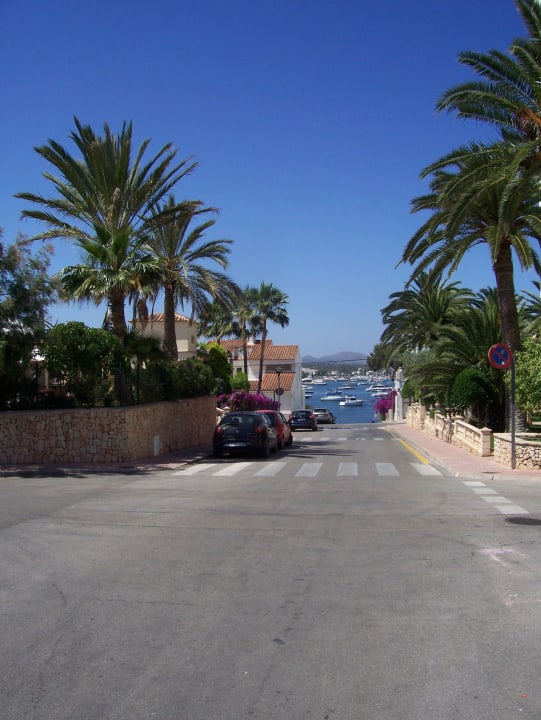 Blick vom Hotel zum Hafen Smy Portocolom