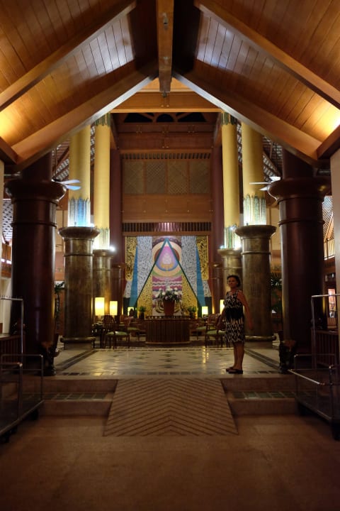 Eingang zur Lobby Chada Thai Village Resort