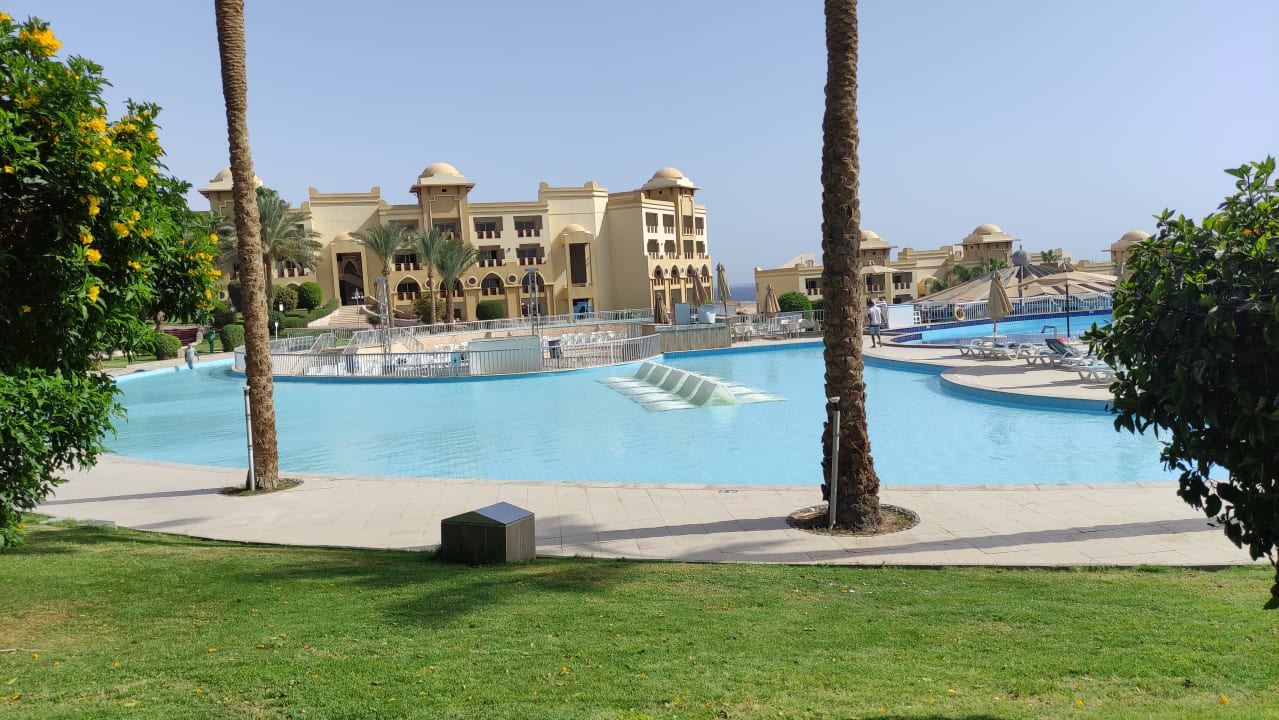 Pool Serenity Alpha Beach